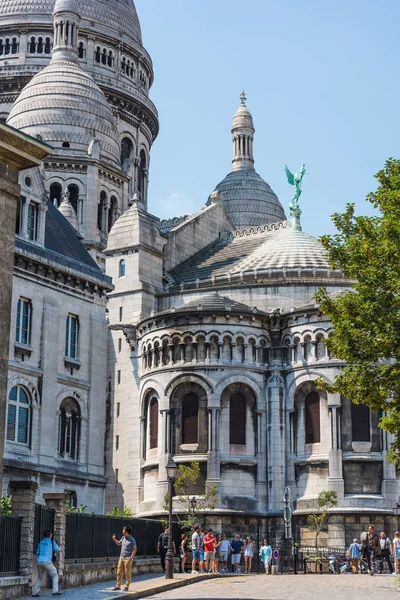 Paris France July 2018 Tourists World Famous Sacre Coeur Cathedral — Stock Photo, Image