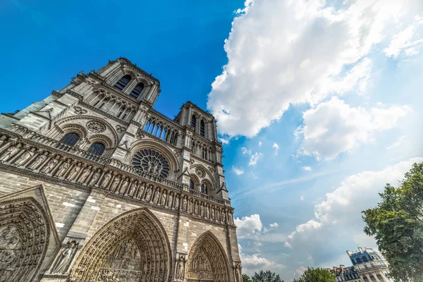 World Famous Notre Dame Cathedral Cloudy Sky Paris France — Stock Photo, Image
