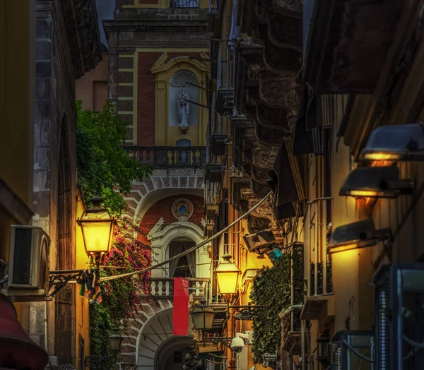 Narrow Alley Duomo Steeple Background World Famous Sorrento Night Campania — Stock Photo, Image