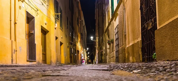 Enge Gasse Alghero Bei Nacht Sardinien Italien — Stockfoto