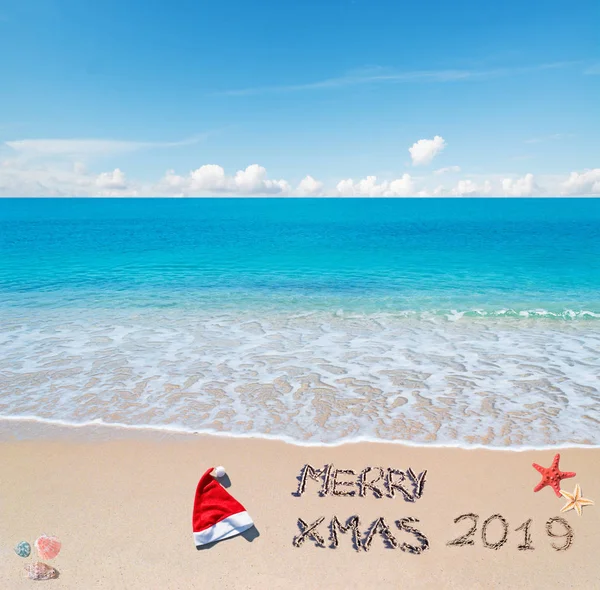 Papai Noel Feliz Natal 2019 Escrito Uma Praia Tropical — Fotografia de Stock