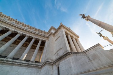 Yukarıda da görüleceği Roma, Italya'Anavatan altar