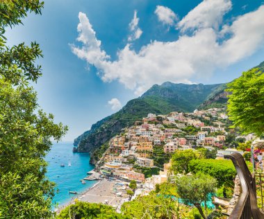 Güzel Positano kıyı dünya ünlü Amalfi Coast