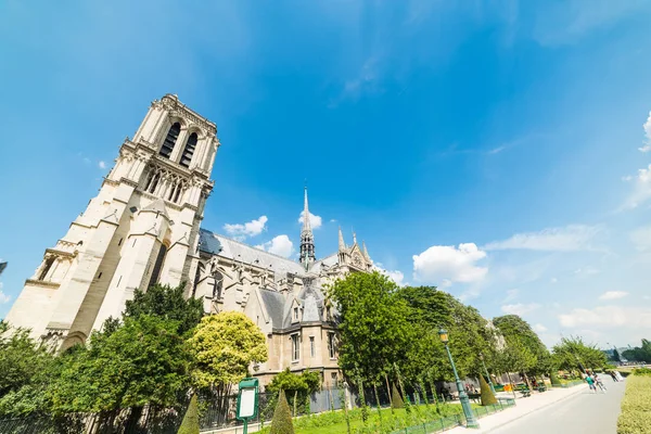 Notre Dame cathedral on a sunny day — Stock Photo, Image