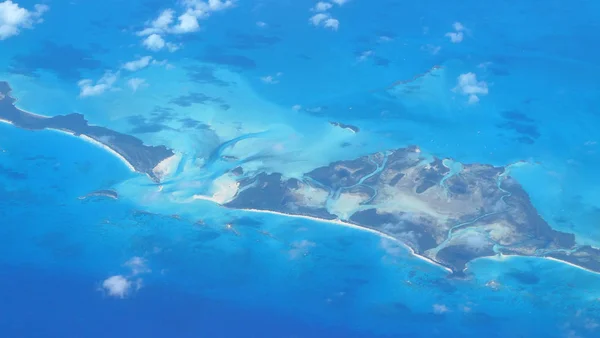 晴れた日にバハマの海岸線全景 — ストック写真