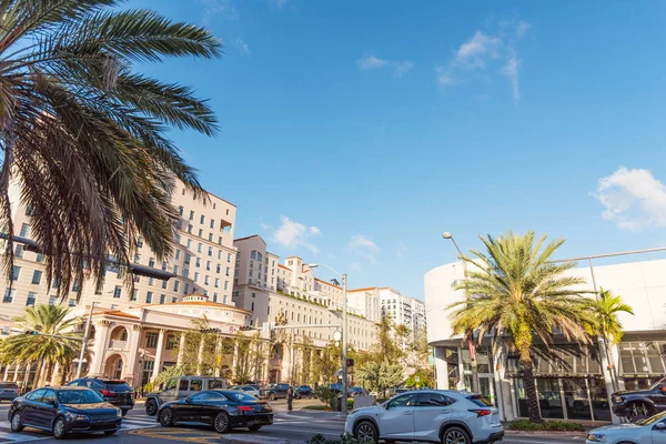 Coral Gable's Miracle Mile lüks binalar