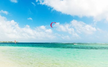 Guadeloupe uçurtma sörfçü
