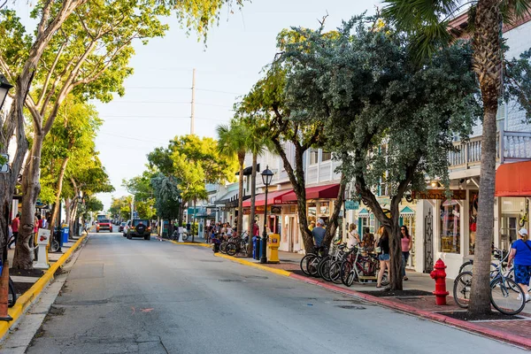 Duval Caddesi'ndeki güzel binalar 