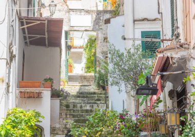 İtalya 'nın dünyaca ünlü Amalfi kentinin resim köşesi.