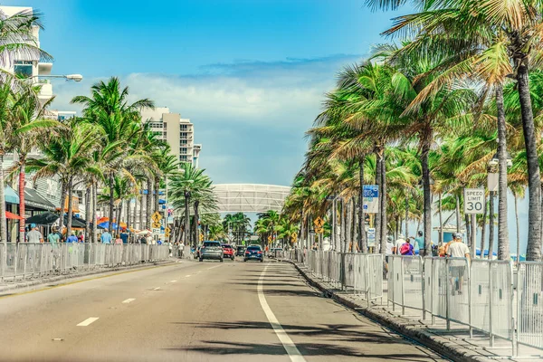 Fort Lauderdale Stati Uniti Febbraio 2019 Persone Prima Linea Sulla — Foto Stock