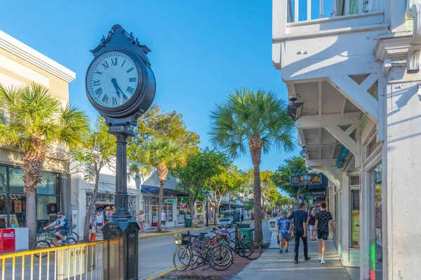 Key West Usa Února 2019 Život Městě Duval Street Soumraku — Stock fotografie