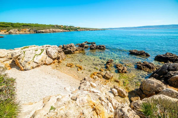 Rocas Guijarros Una Pequeña Cala Alghero Cerdeña Italia — Foto de Stock