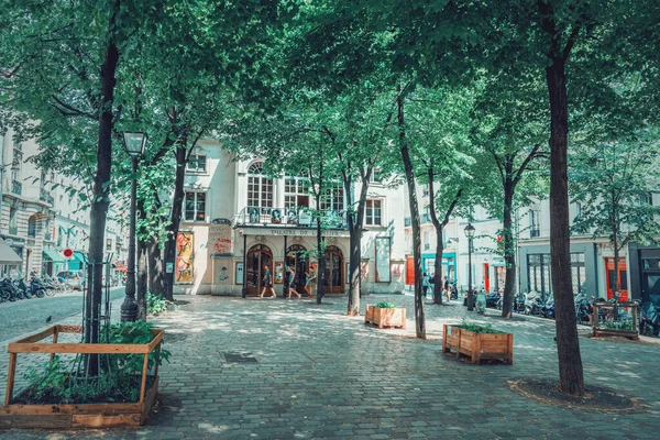 Paříž 2018 Zelené Stromy Divadla Atelier Montmartru — Stock fotografie