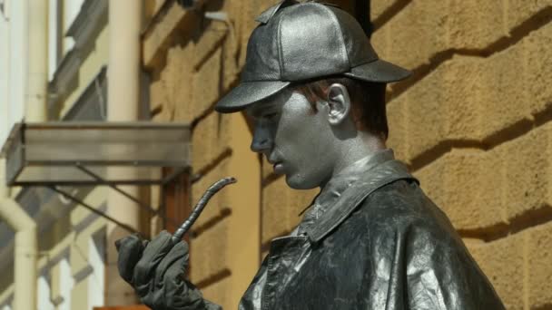 Sherlock Holmes Escultura Viva Cámara Movimiento — Vídeo de stock