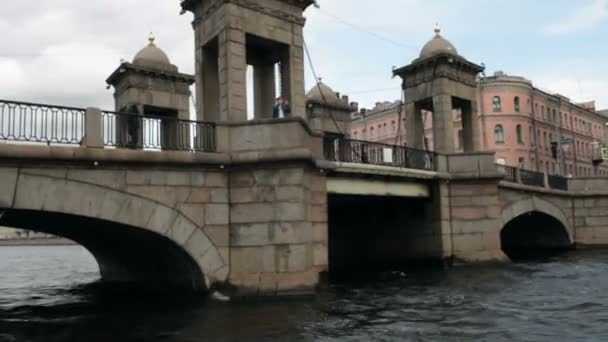 Мост Ломоносова Санкт Петербурге — стоковое видео