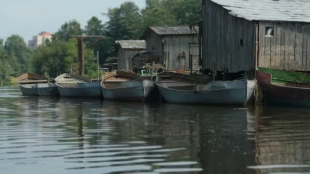 Barcos Pesca Atracados Antigo Celeiro Panorama — Vídeo de Stock