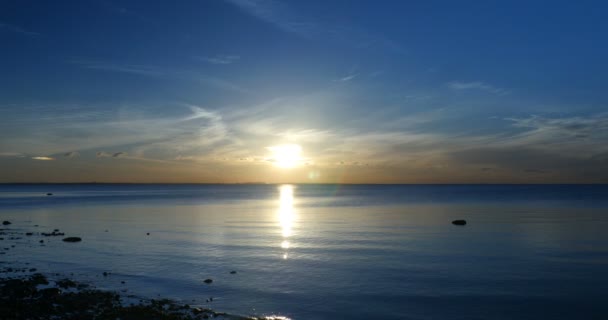 Ovni Contra Pôr Sol Sobre Mar Outubro 2018 Golfo Finlândia — Vídeo de Stock