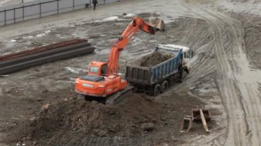 keskin kesici kesim metal ses, Freze Makinası ile döner