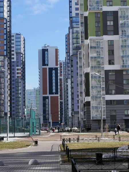 Nieuwe residentiële gebouwen van St. Petersburg — Stockfoto