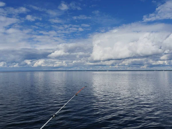 Морська Риболовля Морські Кумульні Хмари Відображені Морській Воді — стокове фото