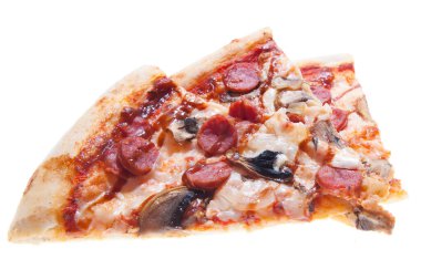 Pizza dilimleri, yemek arkaplanı. Beyaz üzerine izole edilmiş taze pişmiş pizza.