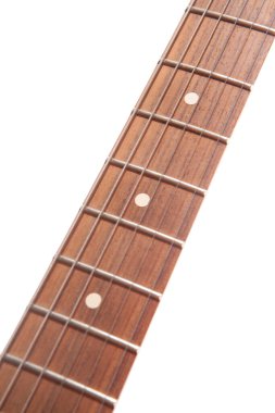 Gitar parmak tahtası beyaz arkaplanda izole edilmiş.