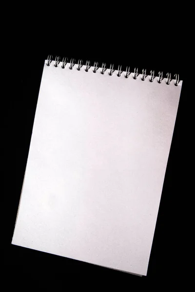 Caderno Branco Folha Papel Sobre Fundo Preto Conceito Negócio — Fotografia de Stock