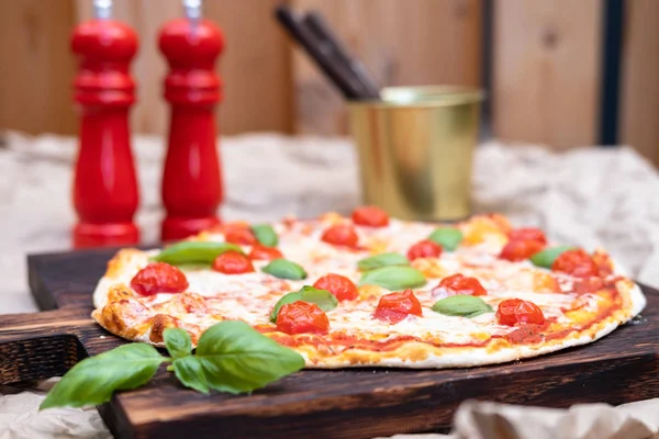 Margarita Pizza Wooden Board Cutlery Basil Leafs — Stock Photo, Image
