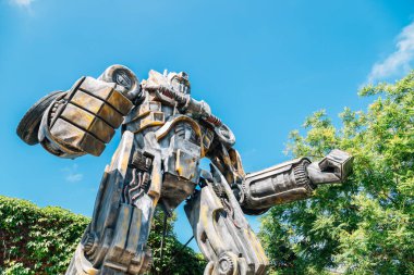 Kaohsiung, Tayvan - 6 Mayıs 2018: Robot heykel Pier-2 Sanat Merkezi'nde