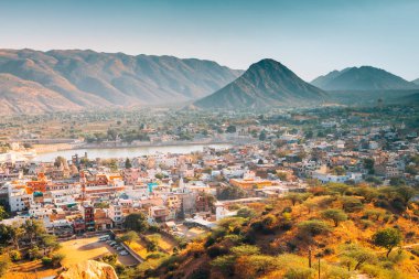 Pushkar panorama Oda Papmochani Mata Hindu Tapınağı Pushkar, Hindistan