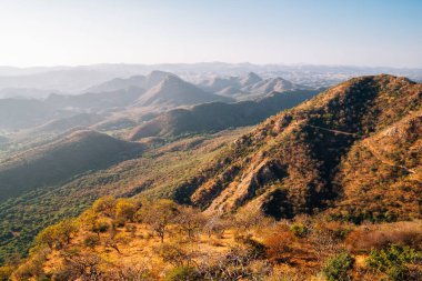 Dağlar muson Palace Udaipur, Hindistan