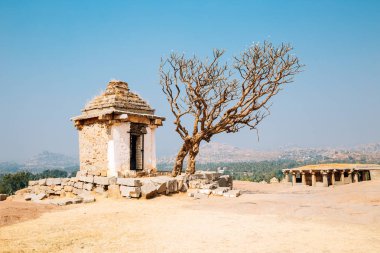 Hemakuta Hill Tapınağı, antik kalıntıları Hampi, Hindistan
