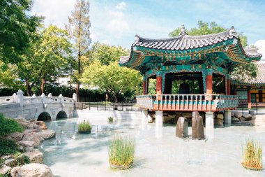 Kore geleneksel Köşk ve Daegu, Kore Gyeongsang-gamyeong park su birikintisi