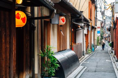 Pontocho, Japon eski restoran ve pub sokakta Kyoto, Japonya