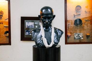 Mumbai, Hindistan - 18 Aralık 2017: Mani Bhavan Gandi Sangrahalaya Müzesi