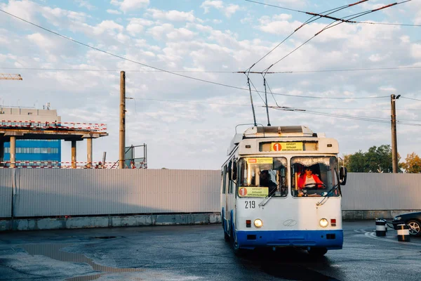 Khabarovsk Russland September 2018 Alter Lokaler Straßenbahnbus — Stockfoto