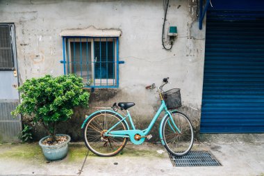 Taipei, Tayvan eski ev duvara Vintage Bisiklet