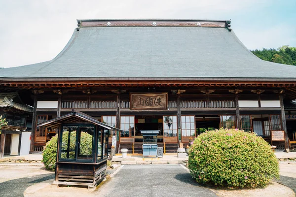 Ehime, Shikoku, Japón - 22 de abril de 2019: Templo Kosho-ji en la ciudad de Uchiko — Foto de Stock