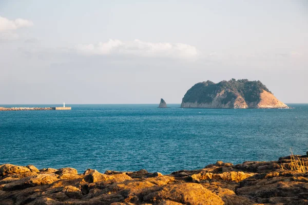 Seogwipo Munseom Island na Ilha Jeju, Coréia — Fotografia de Stock