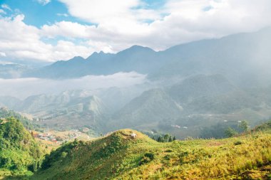 Vietnam Fansipan tramvay fansipan dağ ve Sapa kırsal köy