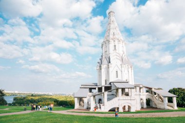 Moskova, Rusya - 20 Ağustos 2019 : Kolomenskoye Parkında Yükseliş Kilisesi