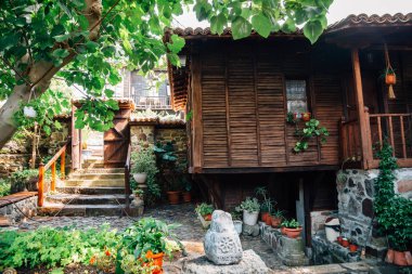 Sozopol, Bulgaristan - 30 Temmuz 2019 : Eski şehir deki Kutsal Bakire Kilisesi