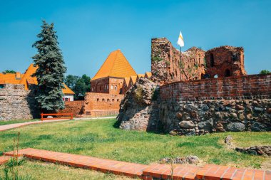 Polonya, Torun 'daki Töton Kalesi harabeleri