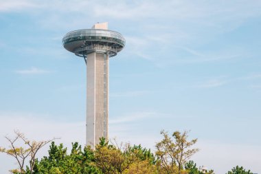 Ansan, Kore - 25 Ekim 2019: Sihwa Narae Tsunami Güç Parkı ve Servis Bölgesi, Ay Gözlemevi