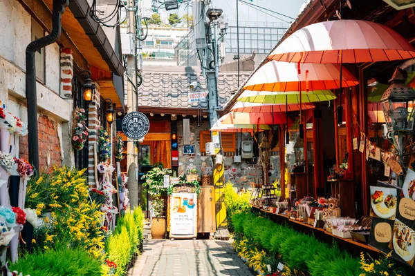 Seoul Corea Aprile 2020 Ikseon Dong Hanok Village Caffè Ristorante — Foto Stock