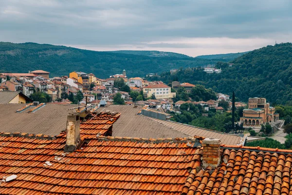 Bulgaristan 'ın Veliko Tarnovo eski kentinin panoramik manzarası