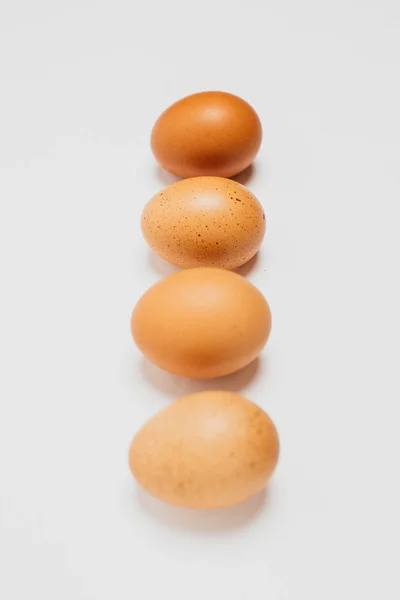 Huevo Comida Aislado Huevos Marrón Blanco Pollo Desayuno Orgánico Cáscara —  Fotos de Stock