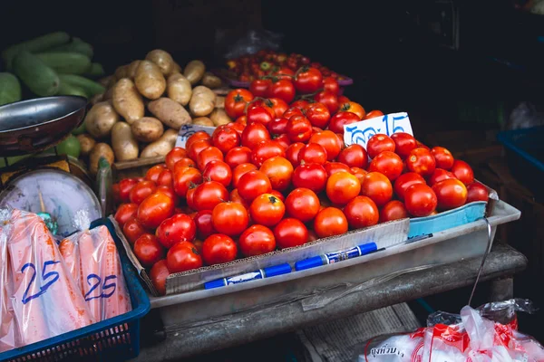 Mercado Verduras Tomate Pimienta Zanahoria Patata Chiagmai — Foto de Stock