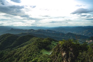 Mountain View dağ manzara yeşil dağ