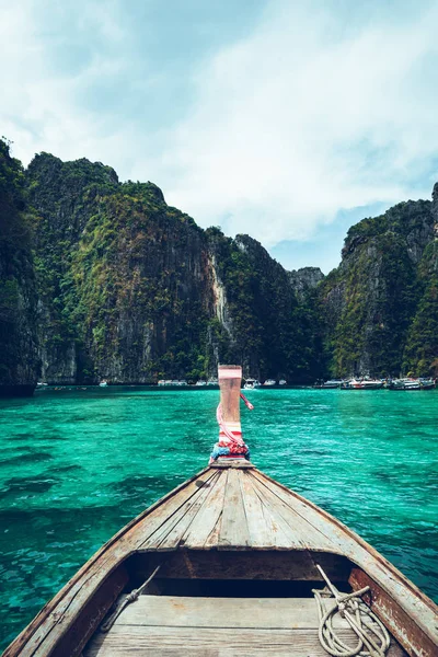 Long Tail Boat Travel Island Phi Phi Island Blue Sea — стоковое фото